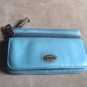 Good condition 2 zipper pockets